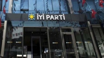 İYİ Parti İzmir il yönetimi görevden alındı