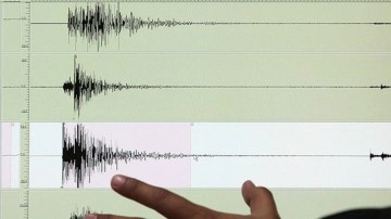 İzmir açıklarında 4,1 büyüklüğünde deprem!