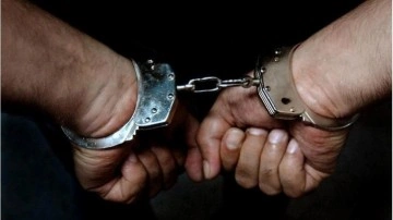 İzmir'de FETÖ operasyonu: 18 kişi tutuklandı