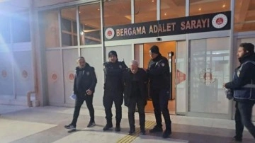 İzmir'de 73 yaşındaki 'torbacı', aracıyla uyuşturucu taşırken yakalandı