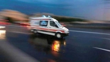 İzmir'de feci kaza: Sürücü tırın çarpmasıyla öldü!