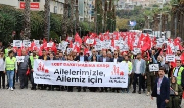 İzmir'de LGBT karşıtı mitinge iki rektör, il milli eğitim müdürü ve il müftüsü katıldı