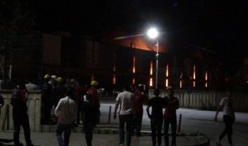 İzmit'te demir-çelik fabrikasında yangın