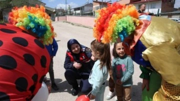 Jandarmadan çocuklara "23 Nisan" sürprizi