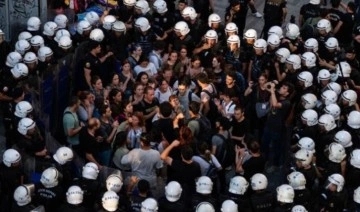 Kadıköy’deki Suruç anmasına polis müdahale etti: Onlarca kişi gözaltına alındı