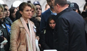 Kadını eşinden kurtarmak isterken şehit düşen polis için tören
