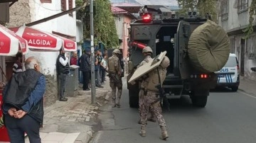 Kahramanmaraş'ta operasyona giden polislere ateş açıldı! 3 polis yaralandı