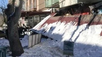Kar çatıyı çöketti: 1 ölü