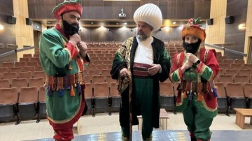 Karamanlı gurbetçi Nasreddin Hoca karakteriyle dünyaya hoşgörü mesajı veriyor