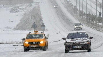 Kars'ta 120 köy yolu ulaşıma kapandı