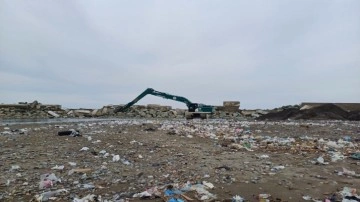 Kastamonu'da fırtınanın vurduğu ilçede sahil çöple kapandı