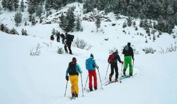 kayakçıların üzerine çığ düştü: 2 ölü, 7 yaralı