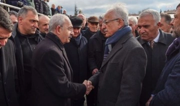 Kemal Kılıçdaroğlu, Murat Karayalçın'ın ağabeyi Okay Karayalçın'ın cenaze törenine katıldı