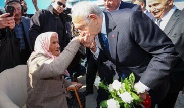 Kemal Kılıçdaroğlu, Yozgat'ta yaşlı bakımevini ziyaret etti
