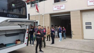 Kocaeli'de 10 düzensiz göçmen sınır dışı edildi
