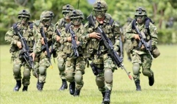 Kolombiya'da 30 asker, ateşkese uymadığı iddiasıyla köylülerce rehin alındı