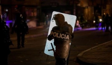 Kolombiya'da silahlı saldırı: 8 polis hayatını kaybetti