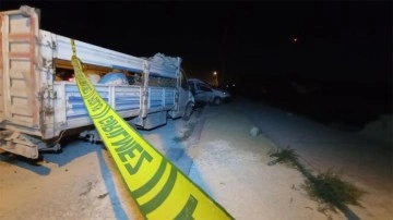 Konya'da feci kaza! Kamyonet ve ticari araç çarpıştı, 2 kişi öldü