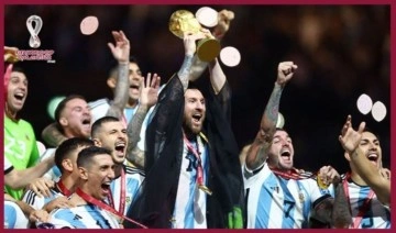 Kupa töreninde Messi'ye giydirilen 'cübbeye' Fatih Altaylı'dan tepki: 'Kata