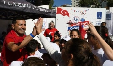 Kuşadası Belediye Başkanı Ömer Günel: 'Atatürk, Cumhuriyeti çocuklara emanet etti'