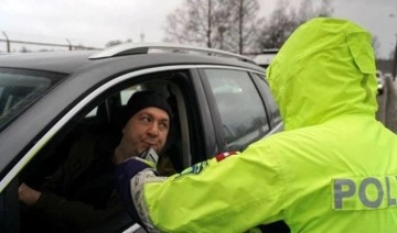 Letonya el koyduğu alkollü sürücülere ait 66 aracı Ukrayna’ya gönderdi