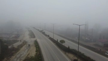 Manisa Kula'da yoğun sis etkili oldu, sürücüler zor anlar yaşadı