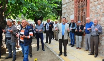 Manisa'da cuma namazı sonrası 'yağmur duası' edildi