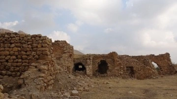 Mardin'in Yurderi köyündeki tarihi yapılar turizme kazandırılacak