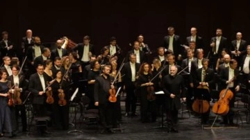 Mariinski Orkestrası, İstanbul AKM’de sahne aldı
