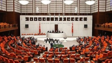 Meclis’te anayasa mesaisi: İlk ziyaret Özgür Özel'e
