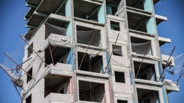 Mersin'de güvenlik filesi faciayı önledi: İşçiyi itfaiye kurtardı