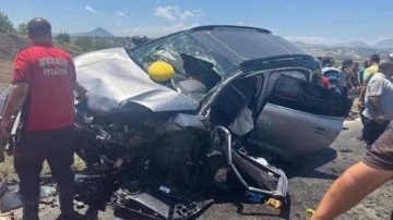 Mersin'de zincirleme kaza: 1'i ağır 9 yaralı