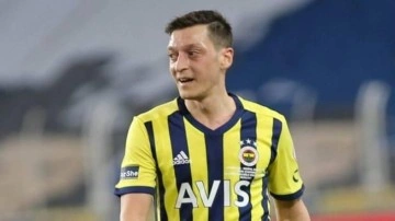 Mesut Özil'den flaş hareket! Fenerbahçeliler ateş püskürdü