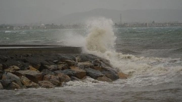 Meteorolojiden Orta ve Güney Ege'de fırtına uyarısı