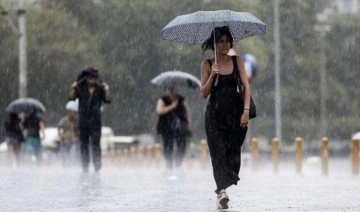 Meteoroloji'nin ardından valilikten İstanbul'a sağanak yağış uyarısı!