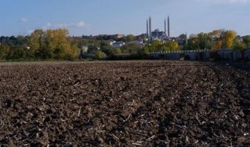 Meteoroloji'nin verileri gözler önüne serdi: Edirne'de korkutan görüntü, çiftçi ekim yapam