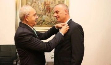 MHP'den istifa etmişti... CHP'ye geçti, Kılıçdaroğlu rozetini taktı