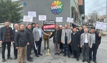 Mil Diyanet Sen'den Show TV önünde 'Kızılcık Şerbeti' protestosu