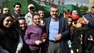 Milli Eğitim Bakanı'ndan, İzmir'e 23 yeni okul müjdesi