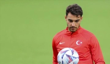 Milli futbolcu Kaan Ayhan, Galatasaray ile görüşmelere başlamak için İstanbul'a geldi