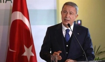 Milli Savunma Bakanı Hulusi Akar, Erdoğan'ı aratmadı: 'Ezan ve bayrak' ile propaganda