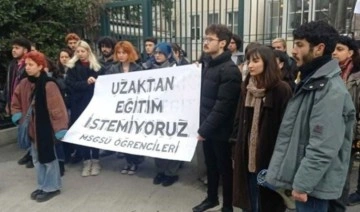 Mimar Sinan öğrencilerinden 'uzaktan eğitim' protestosu: 'Yurtları değil, Saray'