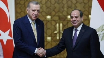 Mısır'a tarihi ziyaret! Cumhurbaşkanı Erdoğan ve mevkidaşı Sisi açıklamalarda bulunuyor