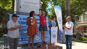 Mudanya Körfezi Açık Deniz Yüzme Maratonu'nda Yalova'dan Bursa'ya yüzdüler