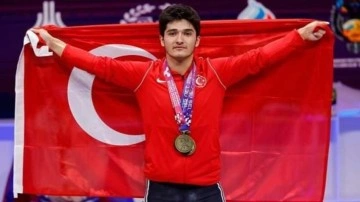 Muhammed Furkan Özbek ve Yusuf Fehmi Genç madalyaları topladı