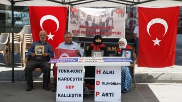 Muşlu aileler HDP önündeki eylemlerini sürdürüyor!