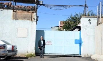 Müze olacak Diyarbakır E Tipi Cezaevi’nin tabelası kaldırıldı