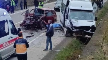 Ordu'da feci kaza! Otomobil ile minibüs birbirine girdi: 2 ölü 1 yaralı