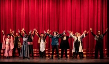 ‘Öylesine Bir Dinleti’ Kadıköy Süreyya Opera Sahnesi’ndeydi: Operaya davet var!