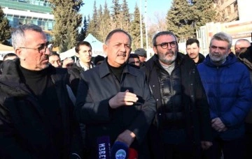 Özhaseki: "Kahramanmaraş'ta 105 belediye çalışıyor"